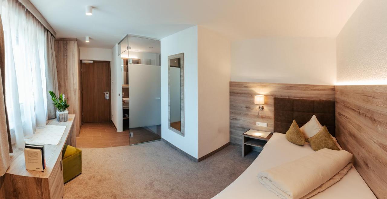 Hotel St-Leonhard Sankt Leonhard im Pitztal Esterno foto